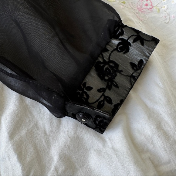 Michel USA Vintage Black Flocked Floral Sheer Sleeve Blouse L - Picture 5 of 9